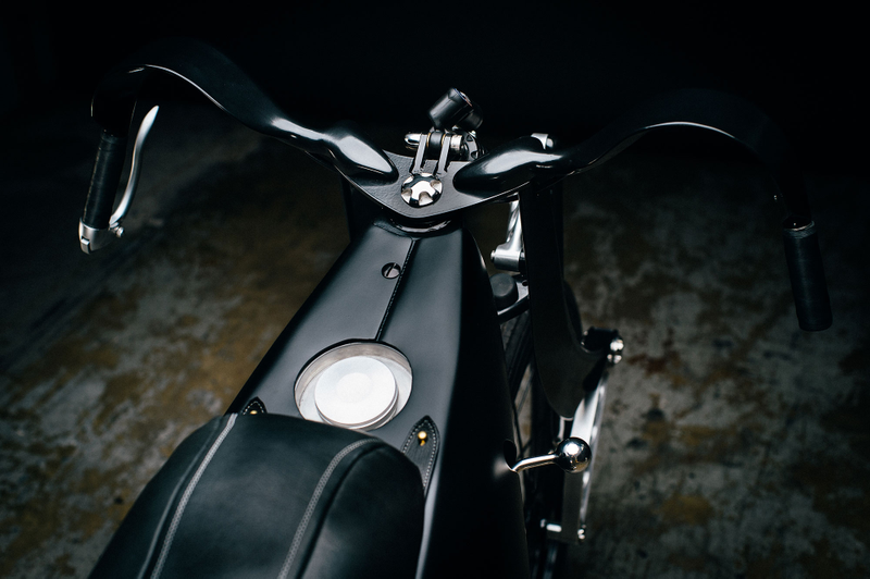Illustration for article titled This Gorgeous Custom BMW Landspeeder Will Help You Forget It's Monday